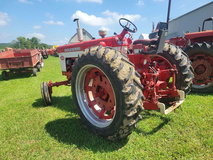 1959-farmall-560-diesel-image-5