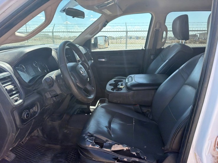 2019-dodge-ram-2500-image-11