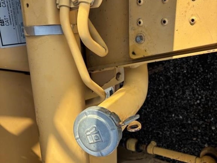 2000-caterpillar-436c-image-19