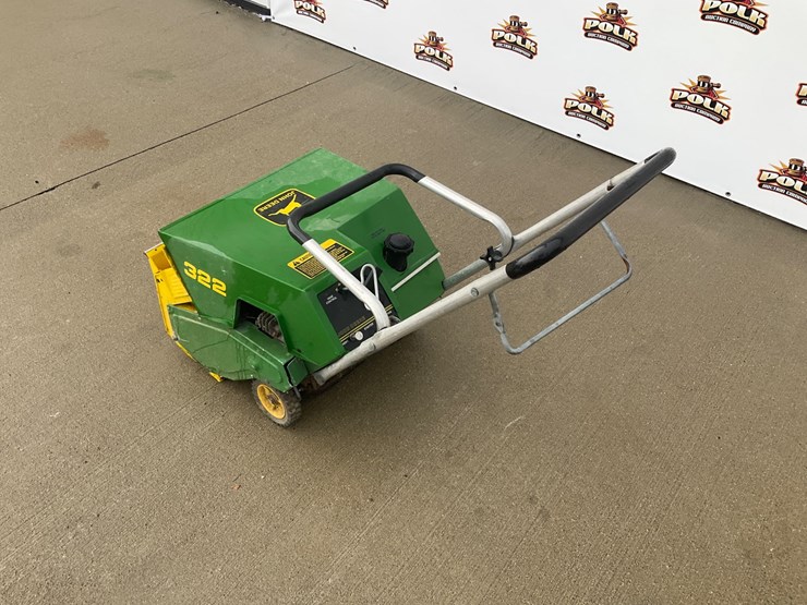 john-deere-322-image-2