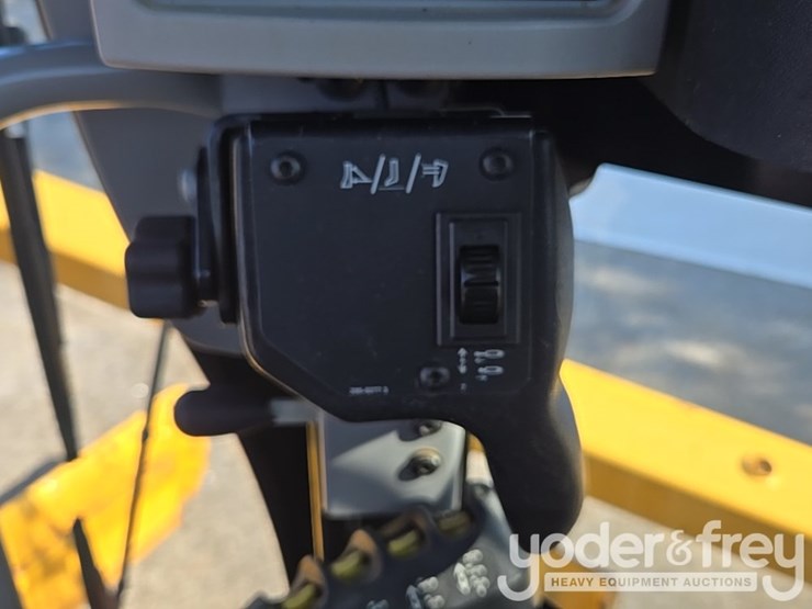 2019-caterpillar-140m3-image-63
