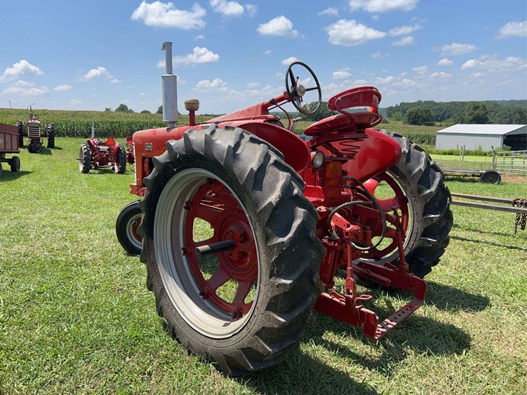 1957-farmall-350-image-7