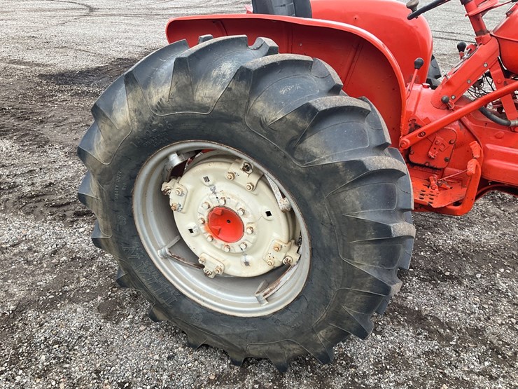 1957-allis-chalmers-d14-image-17