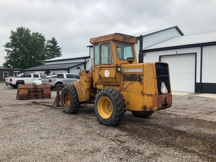 john-deere-444-image-3