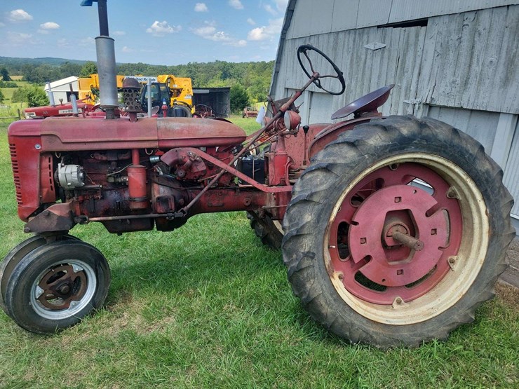 1953-farmall-super-c-image-2