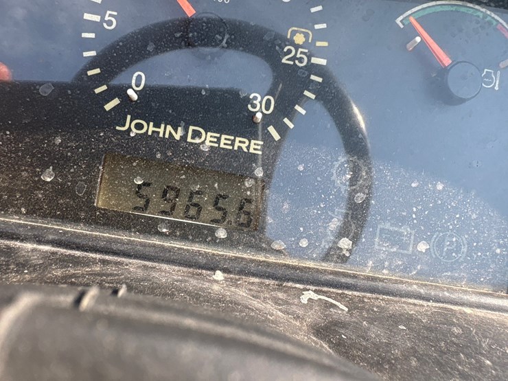 john-deere-4320-image-12