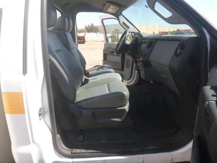 2012-ford-f450-image-18