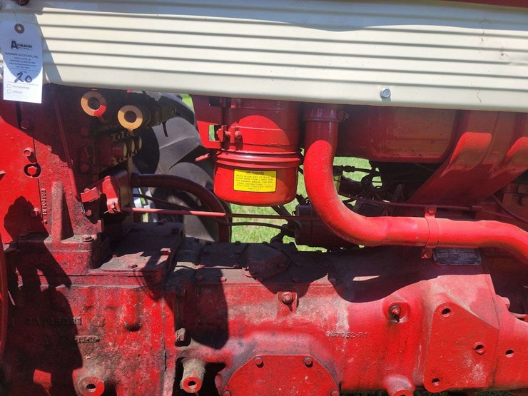 farmall-460-image-12