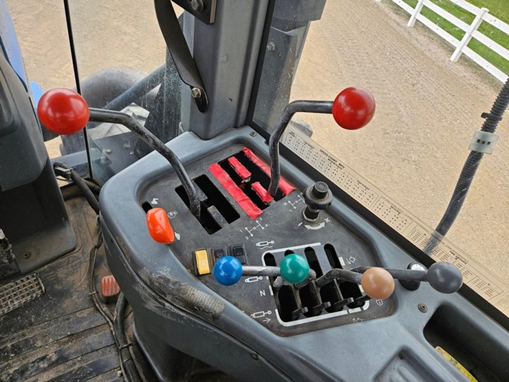 new-holland-9682-image-35