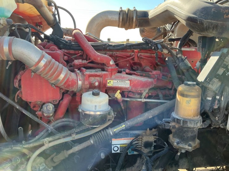 2015-peterbilt-367-image-9