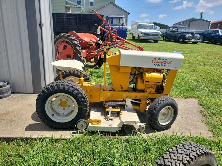 1962-cub-cadet-mower-image-6