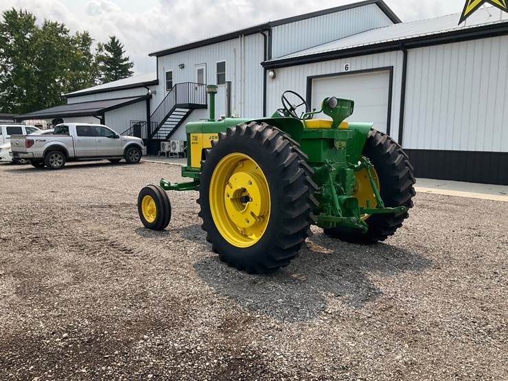 1959-john-deere-730-image-3