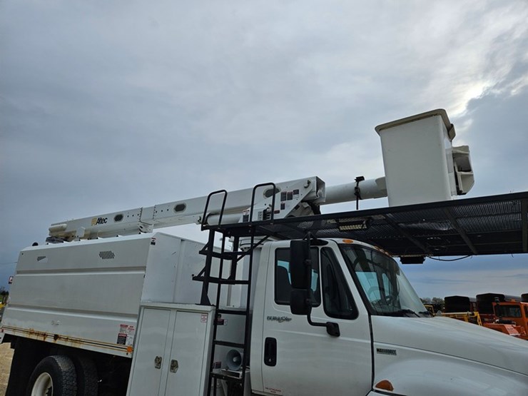 2011-international-durastar-4300-image-26