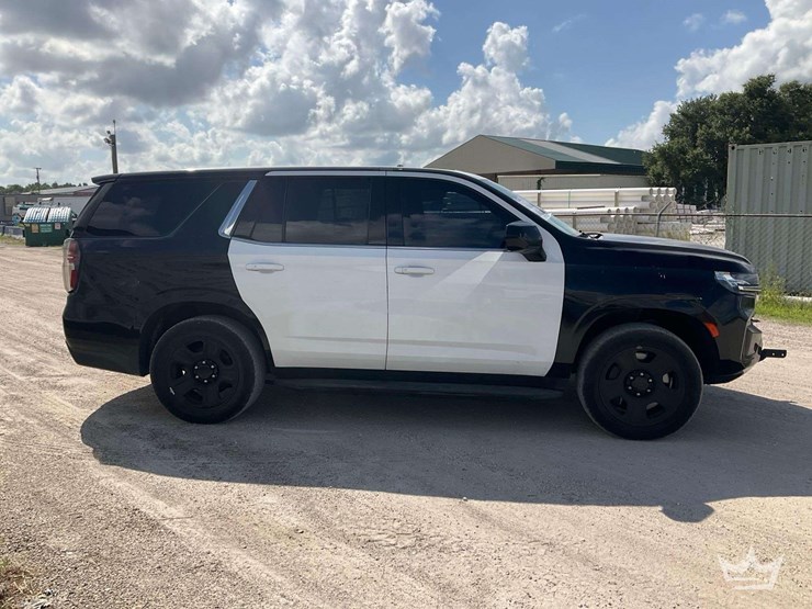 2021-chevrolet-tahoe-image-3