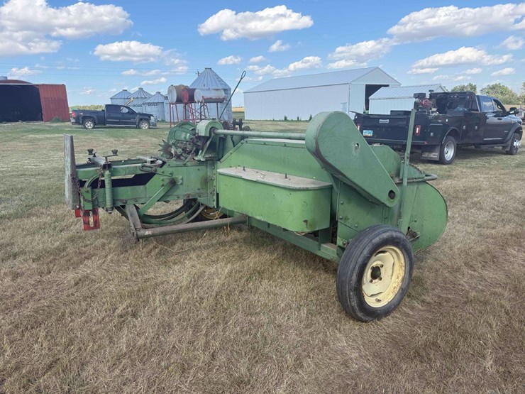 john-deere-14t-image-4