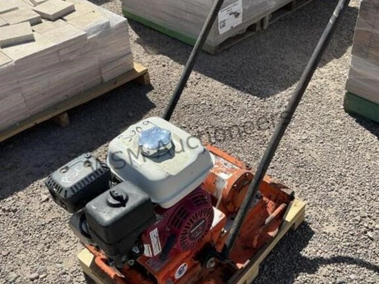 plate-compactor-image-1