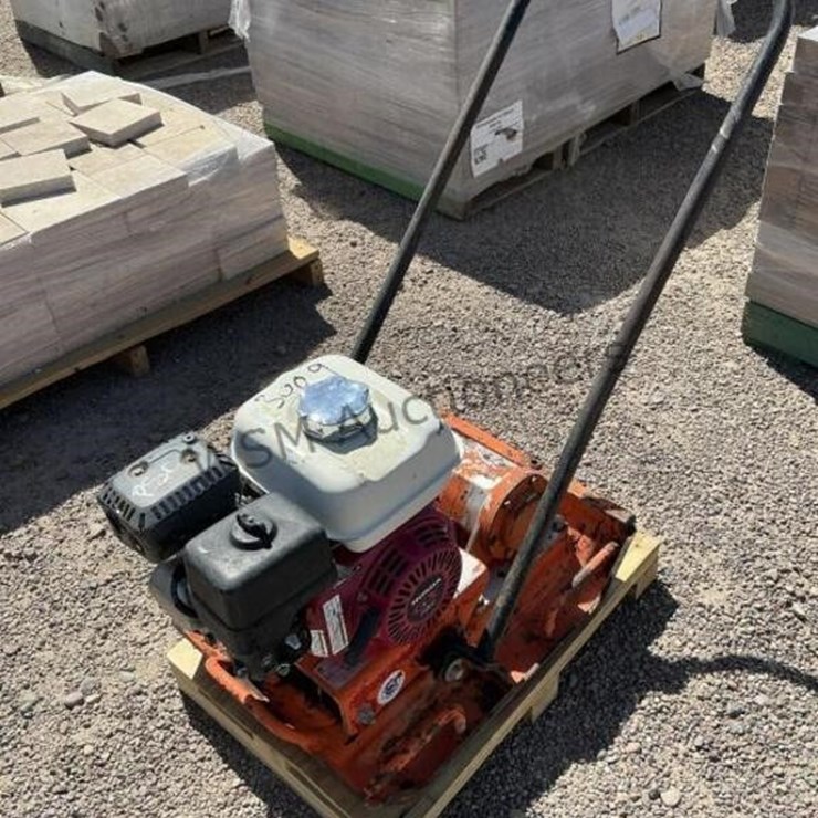 PLATE COMPACTOR