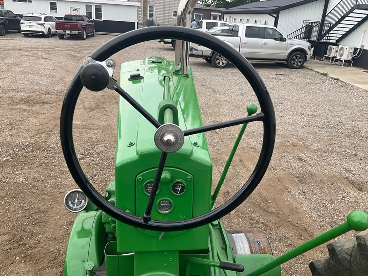 1955-john-deere-70-image-23