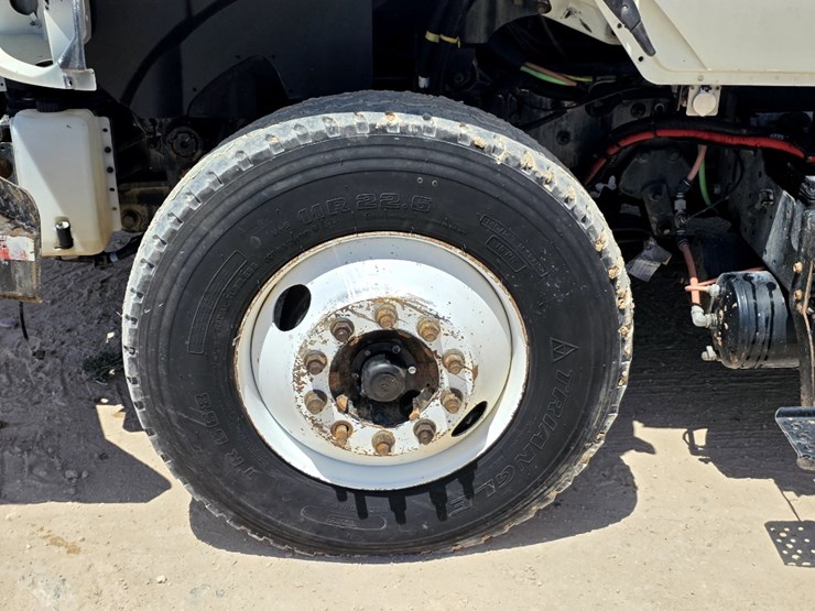 2015-international-durastar-4300-image-13