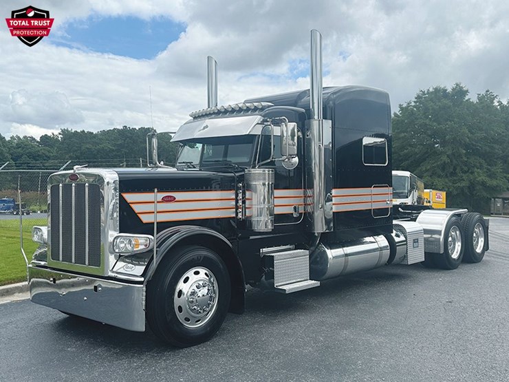 2023-peterbilt-389-image-2