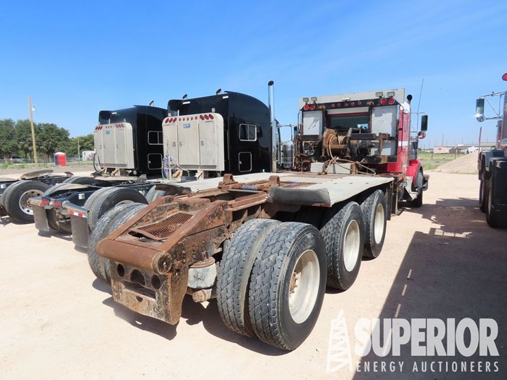2011-kenworth-t800-image-4
