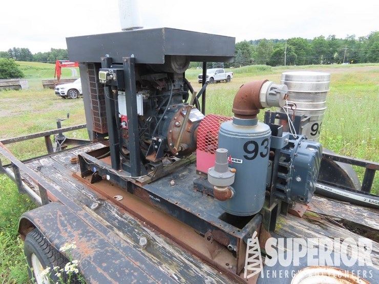 2009-john-deere-b-image-1