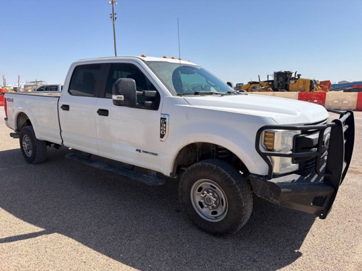 2019-ford-f350-image-3