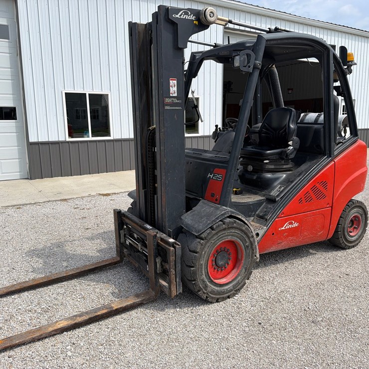 2012 LINDE H25T