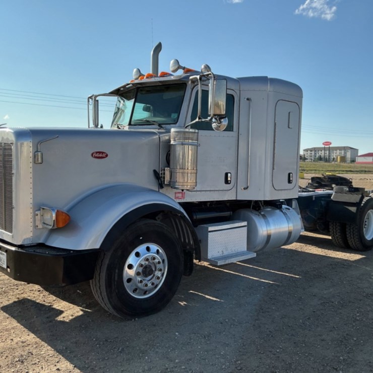 2015 PETERBILT 367