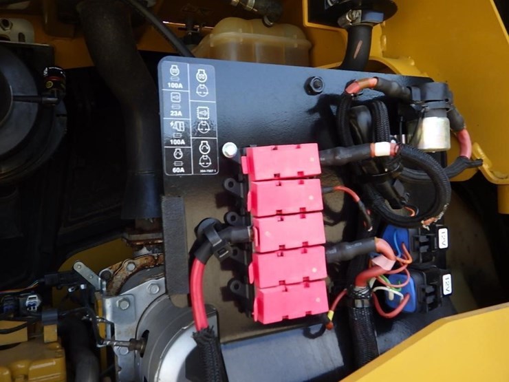 caterpillar-914k-image-31