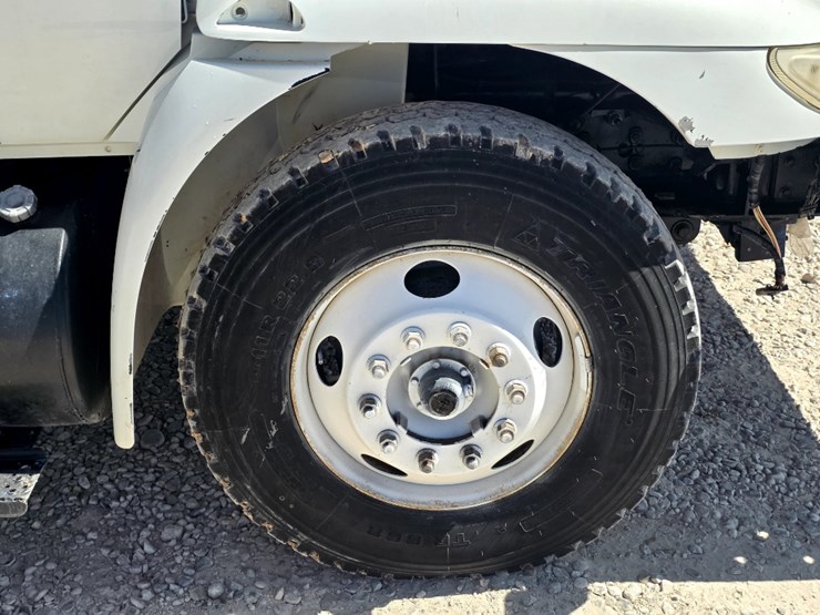 2010-international-durastar-4300-image-14