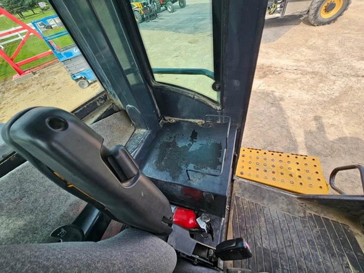 deere-624j-image-40