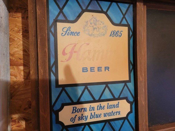 hamms-plastic-light-up-beer-sign-image-2