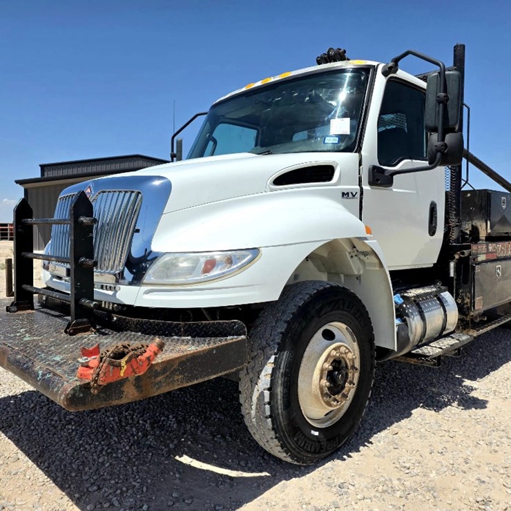 2022 INTERNATIONAL MV607