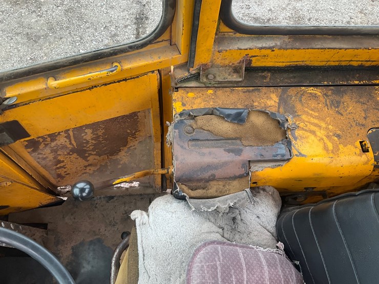 john-deere-444-image-25