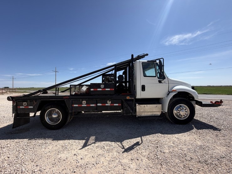 2016-international-durastar-4300-image-4