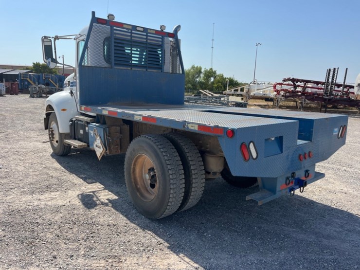 2013-peterbilt-337-image-7