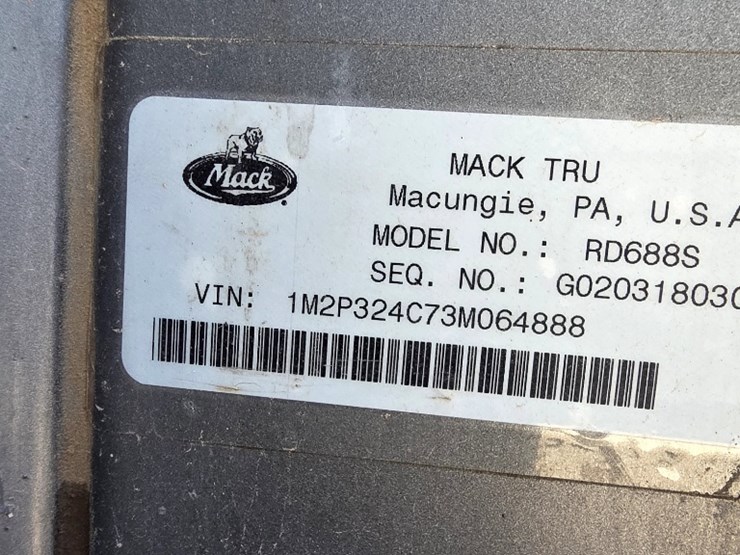 2003-mack-rd688s-image-18