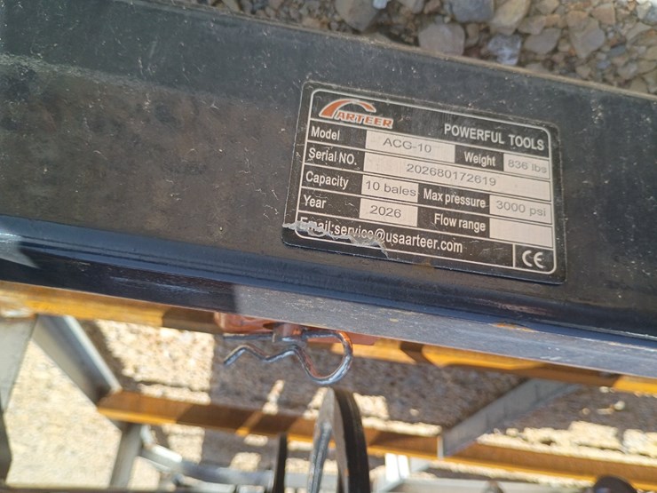 #26142-•-arteer-hay-accumulator-grapple-skid-steer-attachment-image-5
