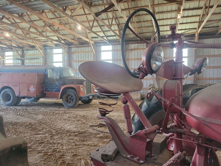 farmall-m-with-servis-blade-image-12