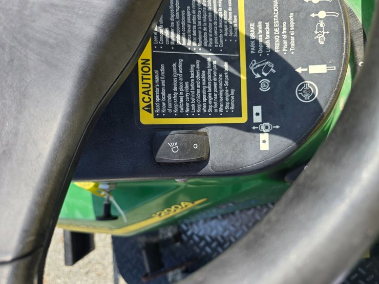 #1012-•-2019-john-deere-1200a-bunker-rake-image-17