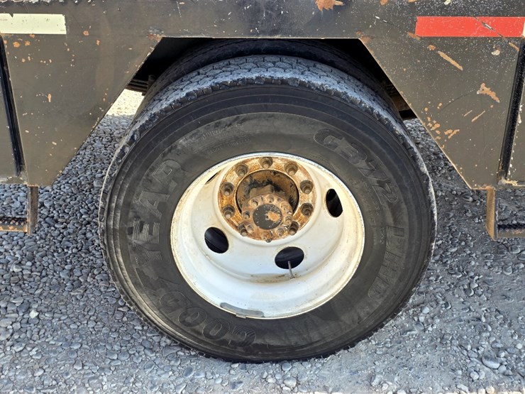 2015-international-durastar-4300-image-17