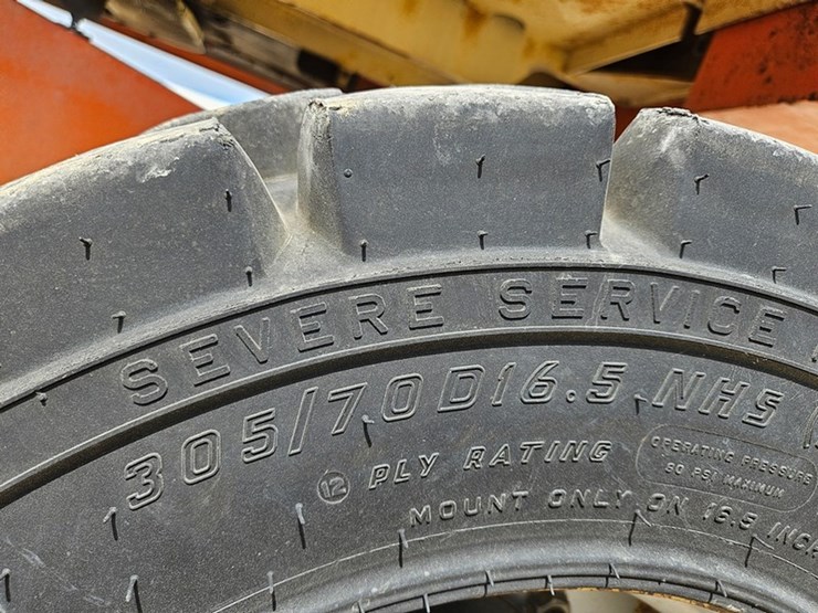 #89-•-jlg-460si-basket-lift-image-42