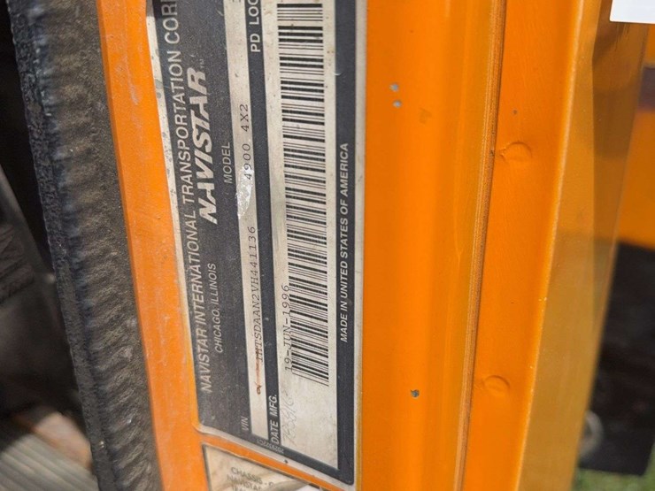 1994-international-dump-truck,-drove-in,-replaced-bed-floor-recently,-retired-state-truck,-battery-disconnect,-vin#-1htsdaan2vh441136-image-14