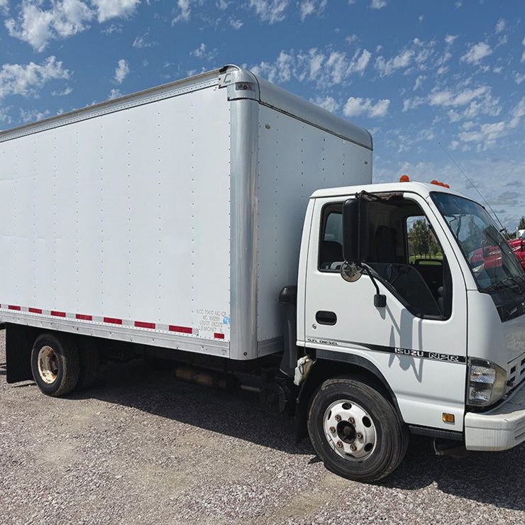 2006 ISUZU NPR