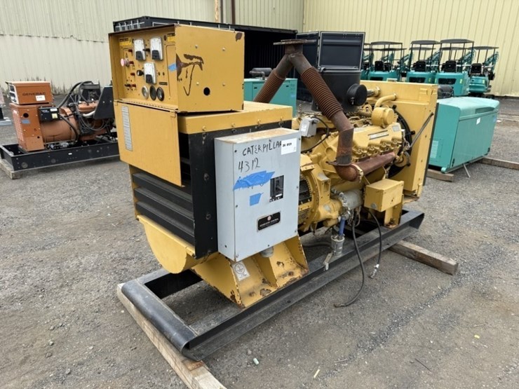 caterpillar-3208-image-1