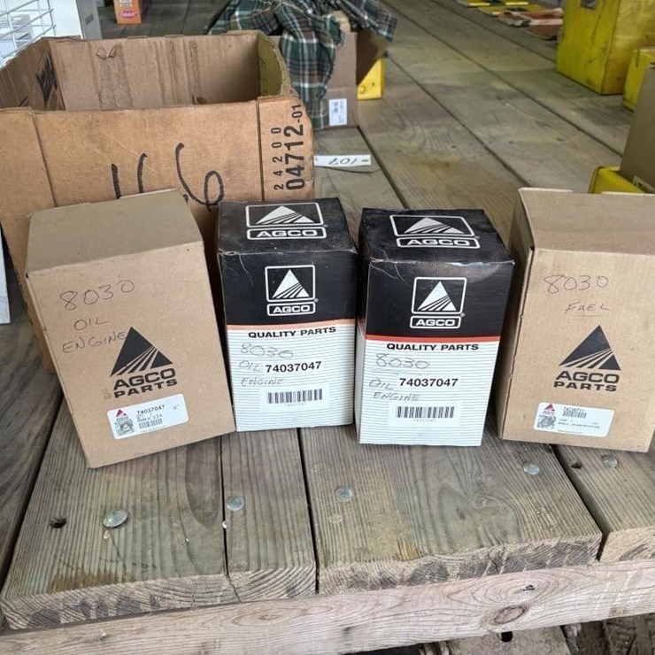 Allis Chalmers 8030 Filters - 3 Engine, 1 Fuel