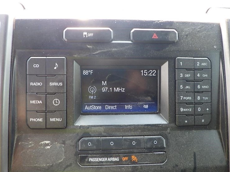 2016-ford-f150-image-27