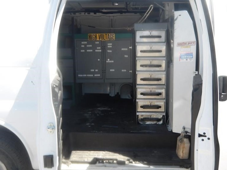 2014-utility-van-image-12