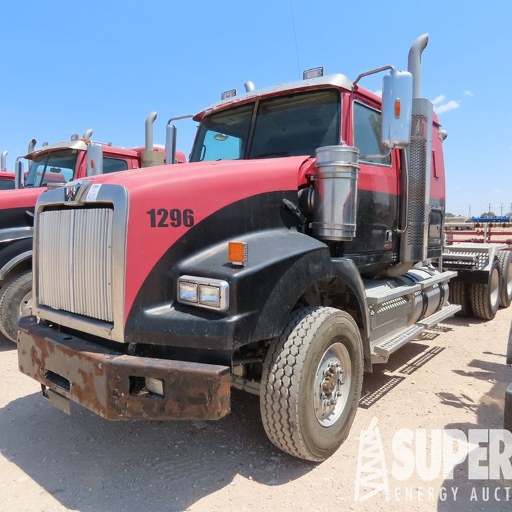 2015 WESTERN STAR 4900